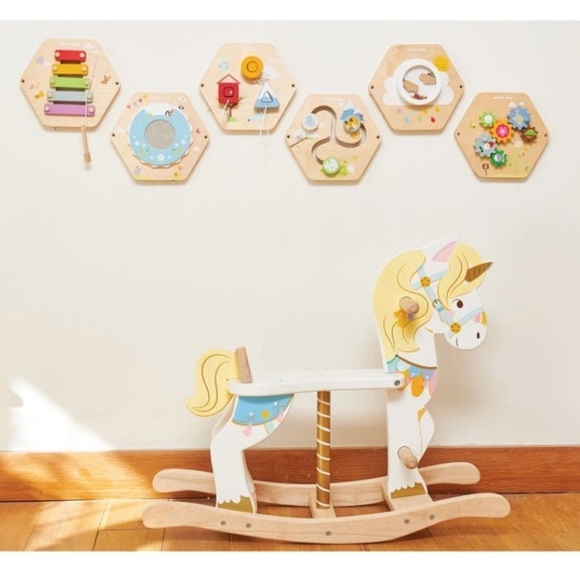 Le toy van rocking unicorn carousel New in Box - Picture 9 of 9